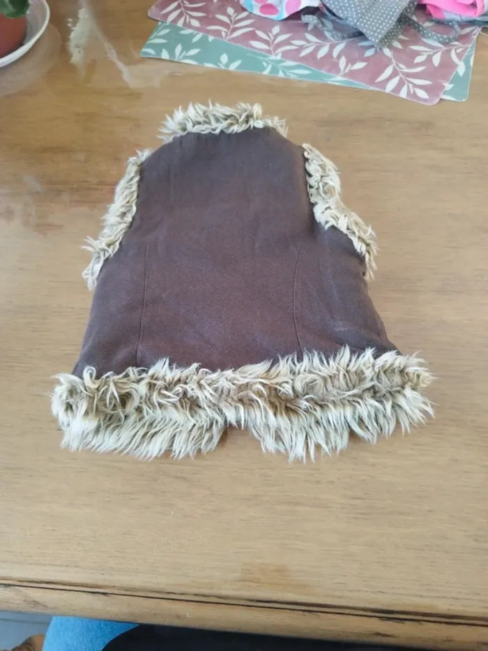 Veste sans manches 2 ans - photo numéro 3