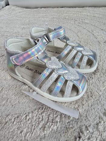 Sandale argenté neuve