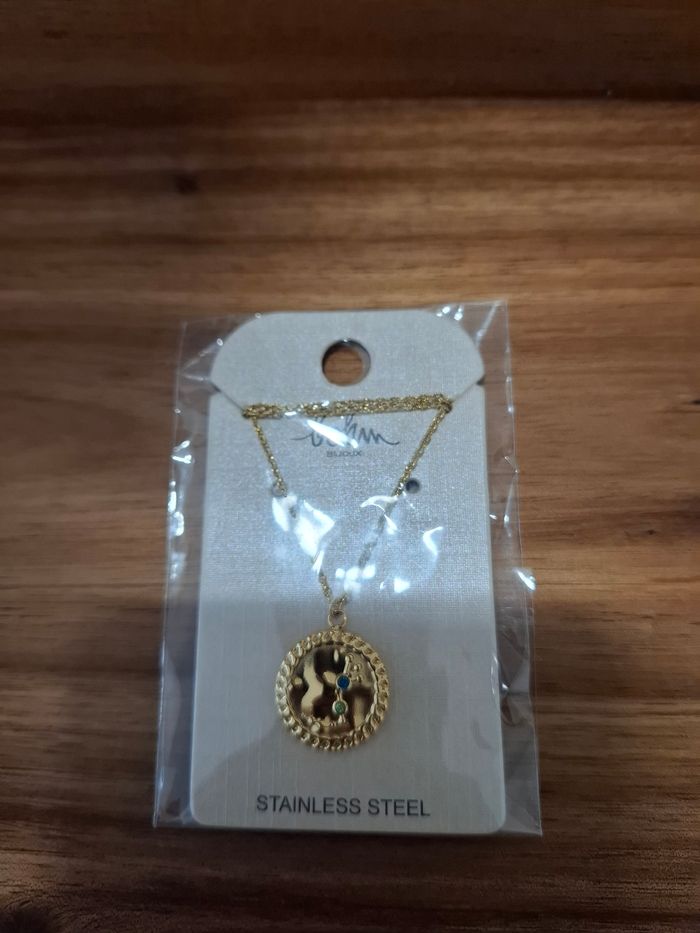 Collier bohm scorpion