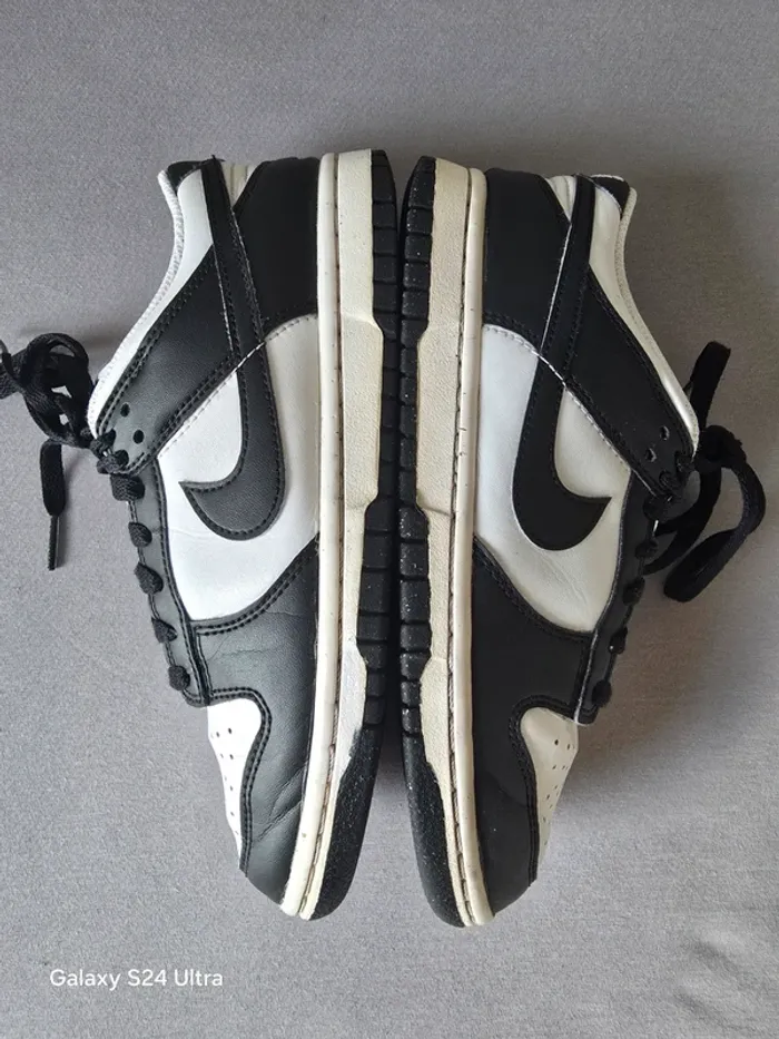 Nike dunk Low Rétro Panda - Taille 36,5 - photo numéro 4