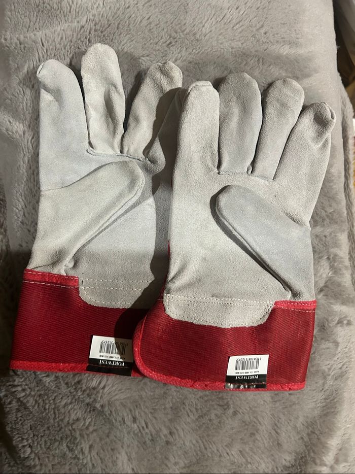 Gants neufs - photo numéro 2