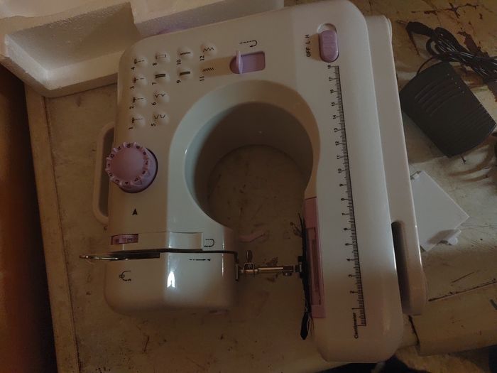 Machine a coudre - photo numéro 5