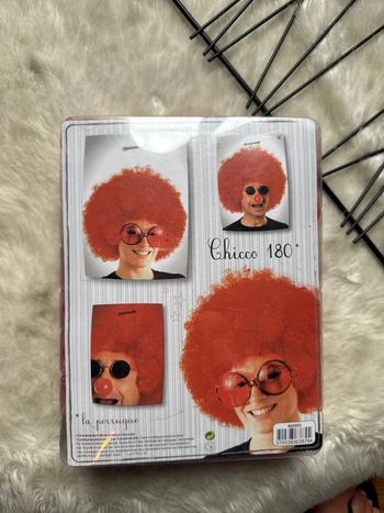 Perruque chico rouge