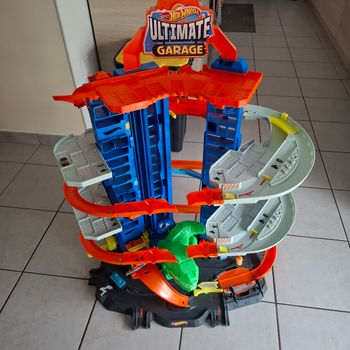 Garage ultimate hot wheels