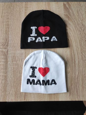 Lot 2 bonnets bébé/ enfants