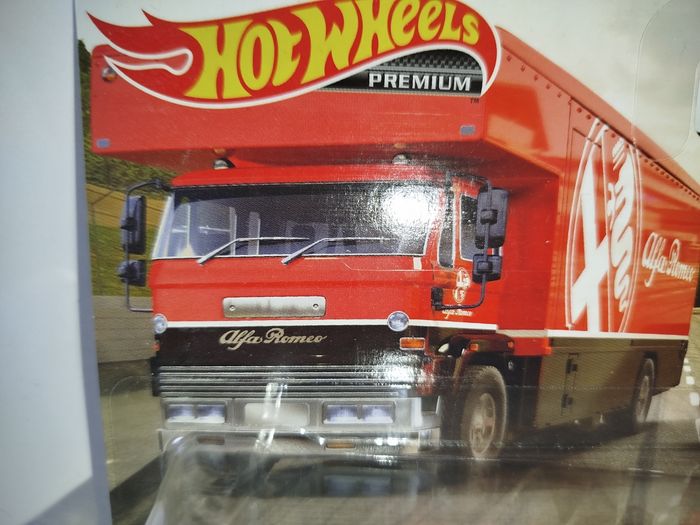 Hot Wheels Team Transport  Alpha Roméo 2023 - photo numéro 6