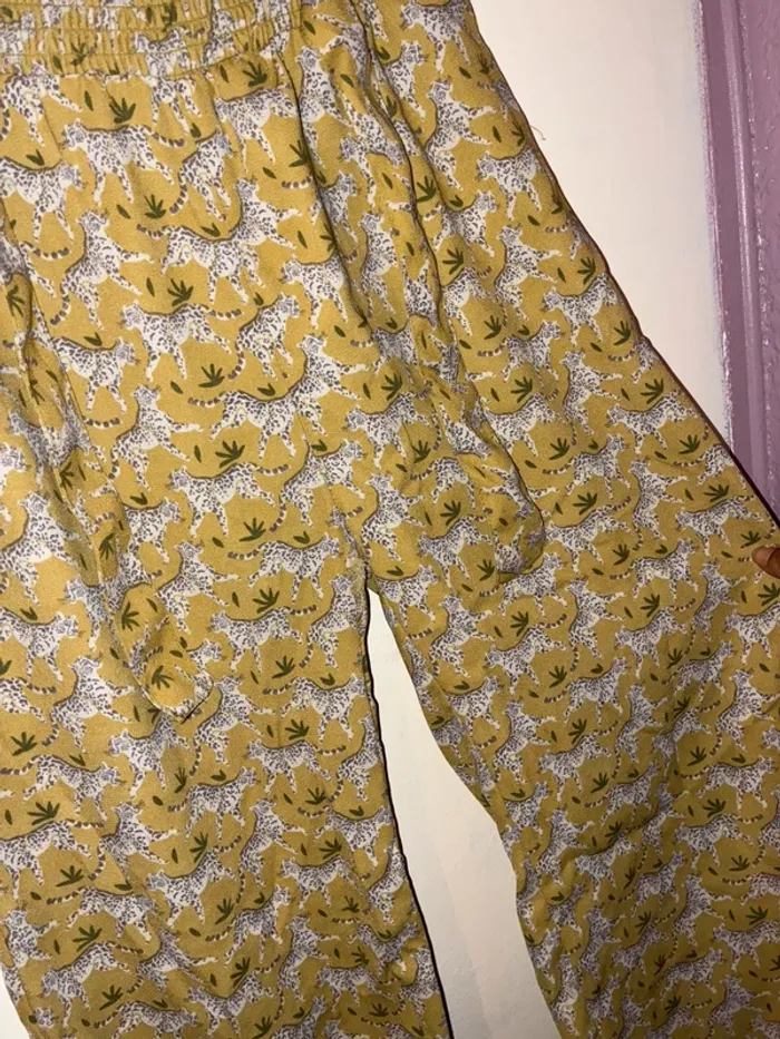 Pantalon en tissu léger fluide à motifs léopards, 158/164 (13/14 ans), sans marque. - photo numéro 3
