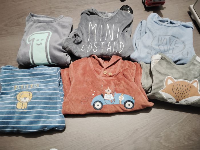 Lot vêtements garçon 24 mois - photo numéro 4