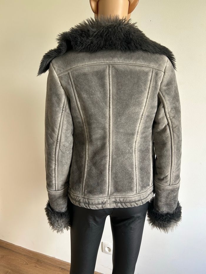Manteau gris avec fausse fourrure la Fée Maraboutée taille 38 TBE (taille petit) - photo numéro 5