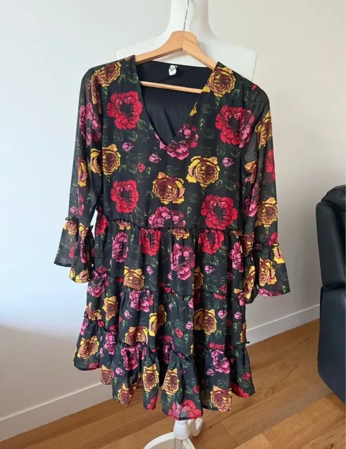Jolie robe fleur S/36