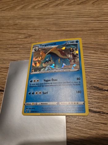 Carte pokémon torgamord HOLO 039/185 fr année 2020