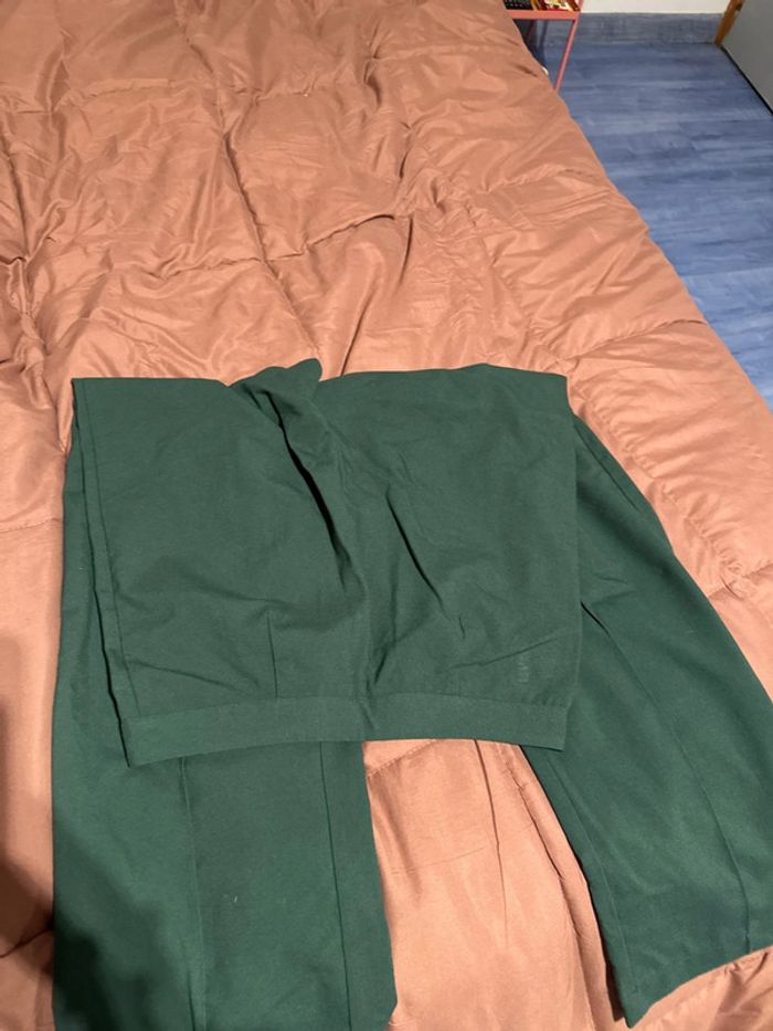 Pantalon vert - photo numéro 3