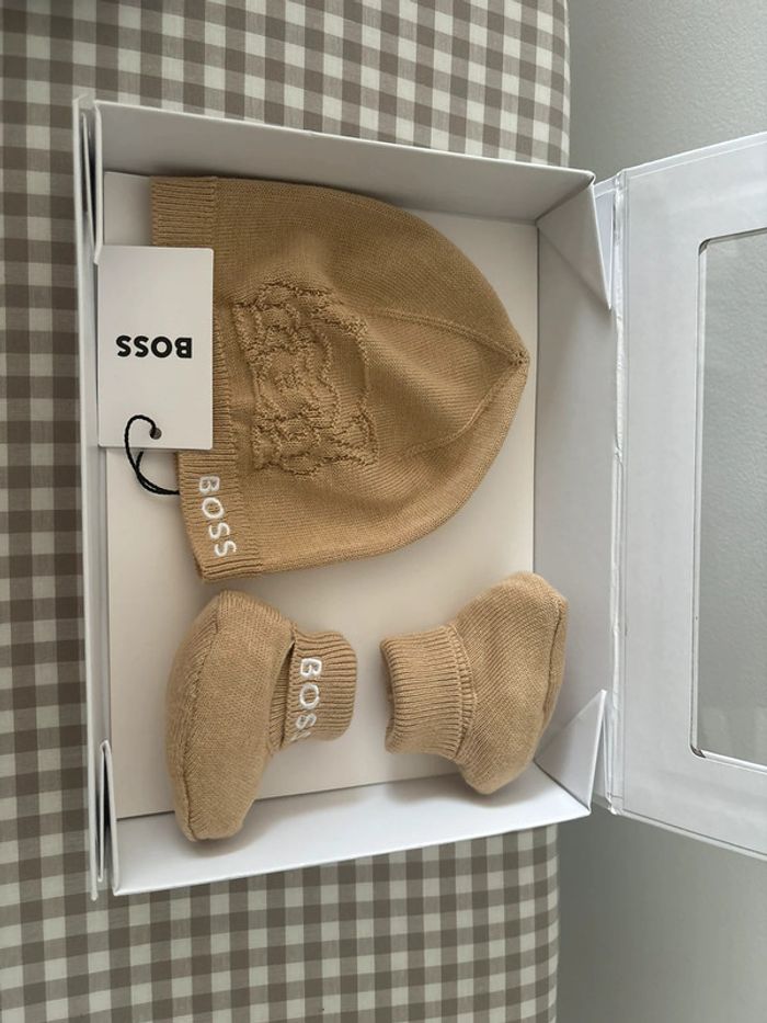 Coffret naissance 1 mois bébé garçon BOSS - photo numéro 3