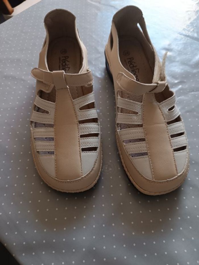 Mocassins souples femme T38 pedilege neufs
