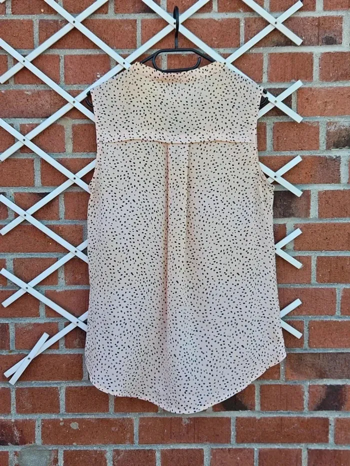 Top fluide saumon à pois Kiabi taille 42 - photo numéro 4
