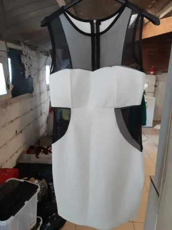 Robe cintrée