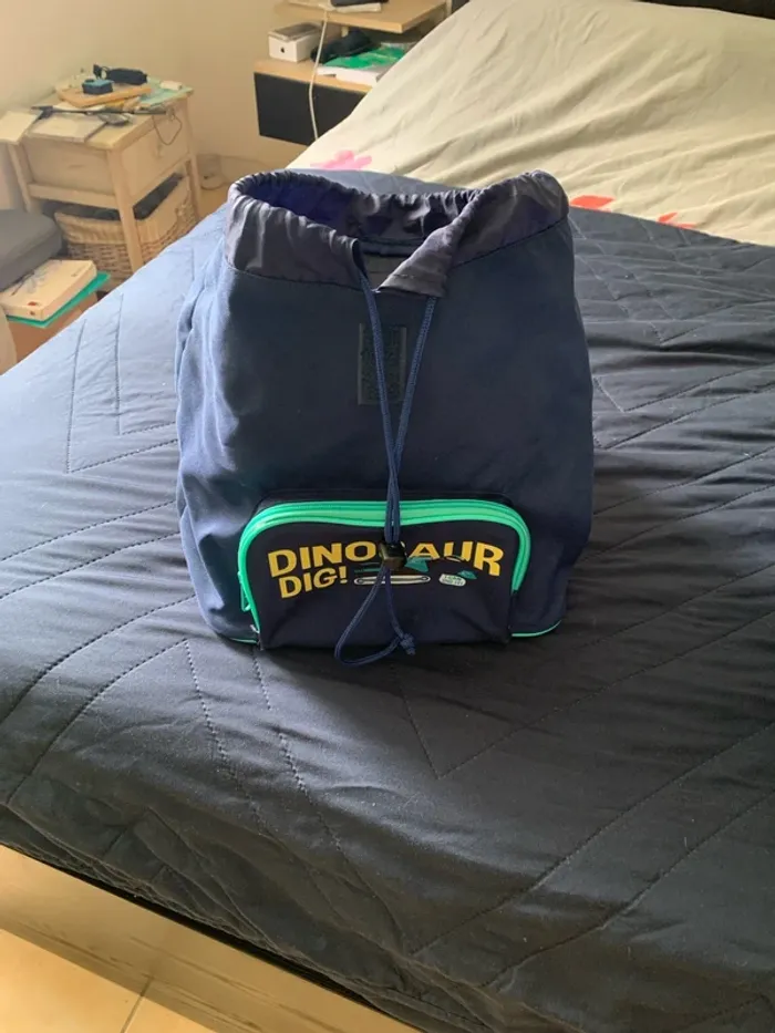 Lot valise et petit sac à dos dinosaures - photo numéro 4