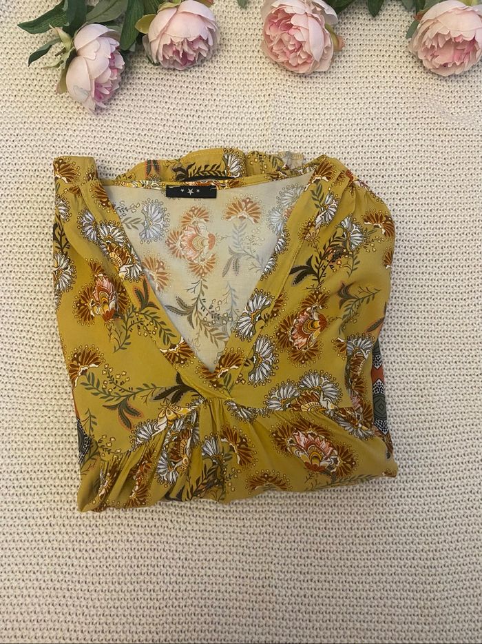 Blouse fleuri aux motifs colorés, très bon état , taille 38 - photo numéro 5