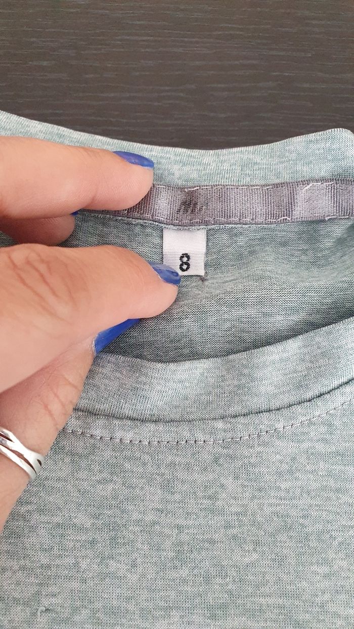 T shirt Nike en 8/10 ans - photo numéro 4