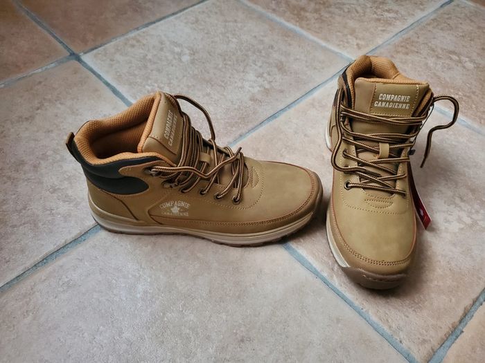 Chaussures montantes - photo numéro 3