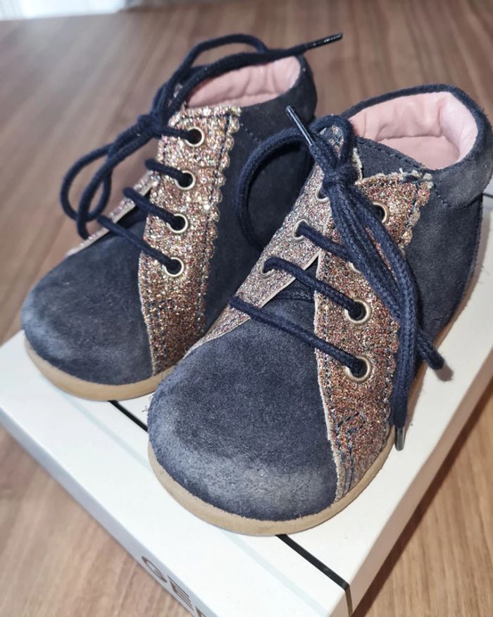 Chaussures bleues à paillettes T 20 - photo numéro 3