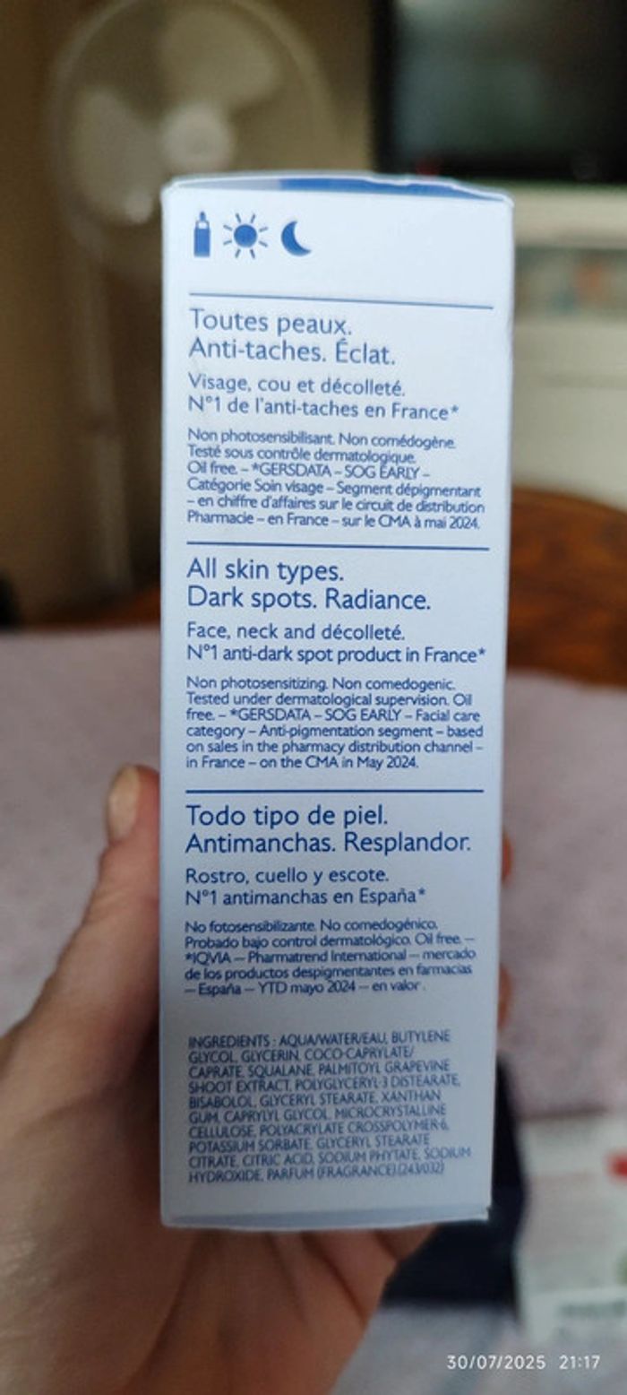 Caudalie Vinoperfect
Sérum Éclat Anti-Taches à la Viniférine (alternative à la Vitamine C) 30 ml - photo numéro 7