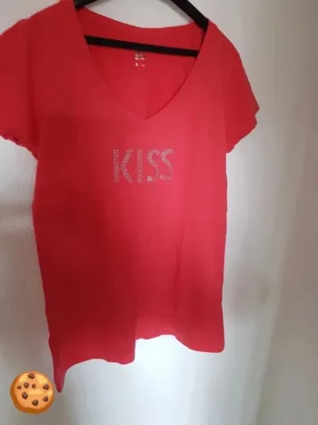 T-shirt strass inscription kiss