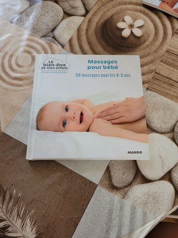 Livre massage pour bébé