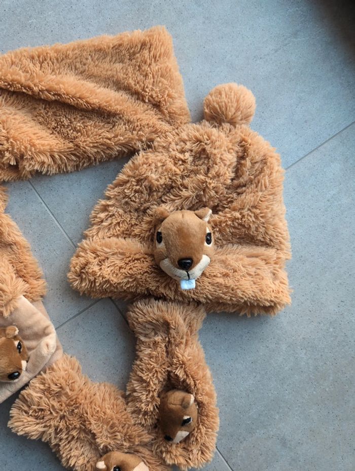 Ensemble bonnet/écharpe/moufles marmotte - photo numéro 2