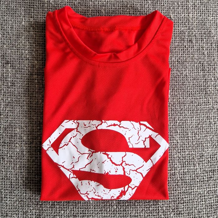 T-shirt Superman – t.S - neuf - photo numéro 7