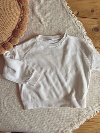 Sweat-shirt Zara blanc loose 104