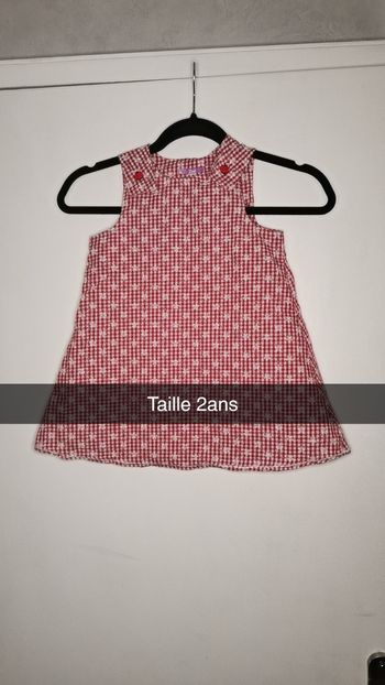 Robe rouge à carreaux 2ans
