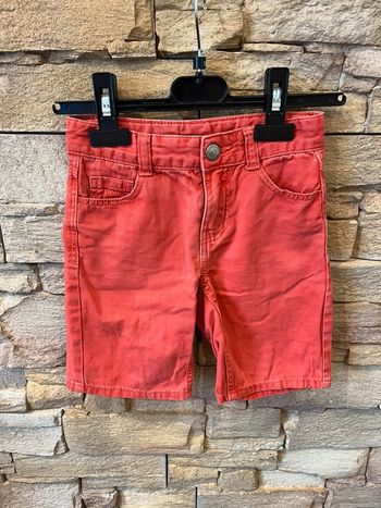 Short Kiabi taille 5 ans / 108-113cm