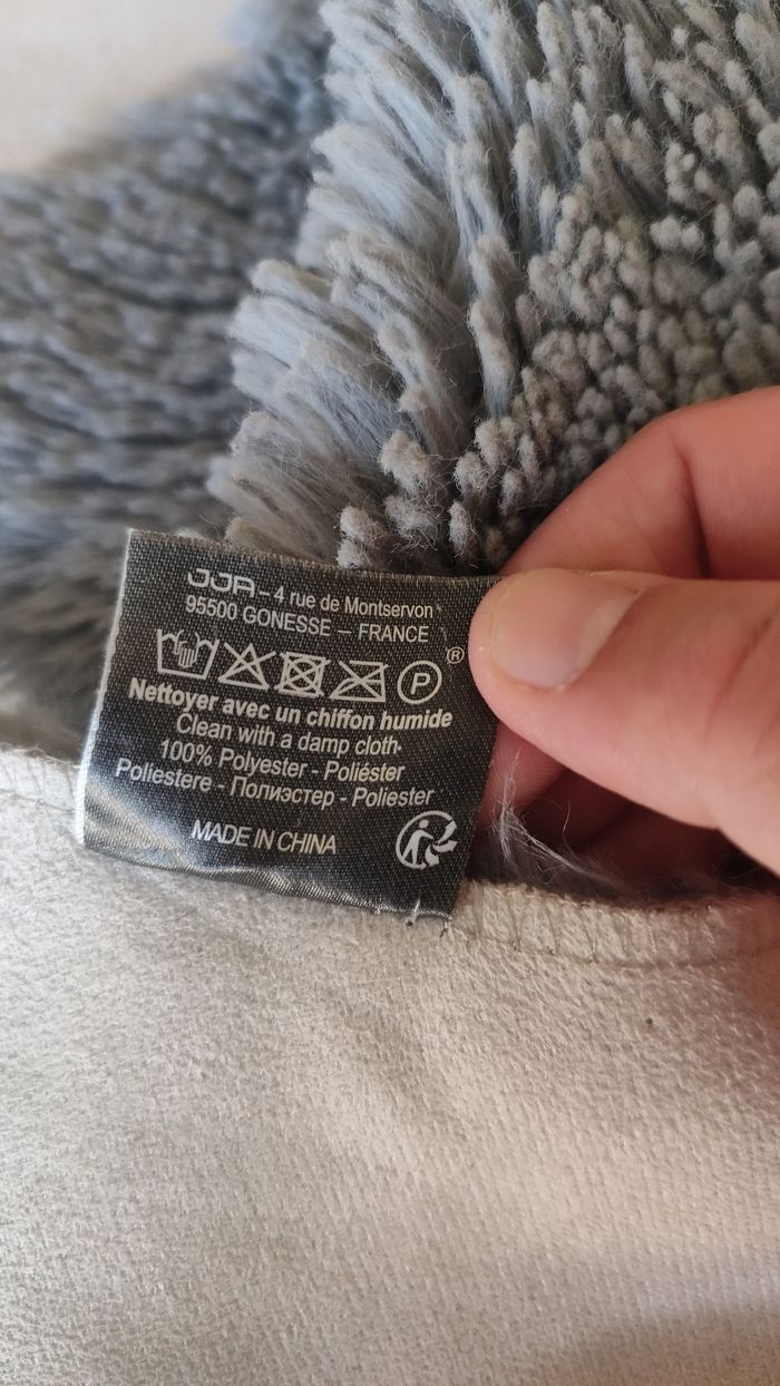 Carpette / petit tapis grise - photo numéro 7