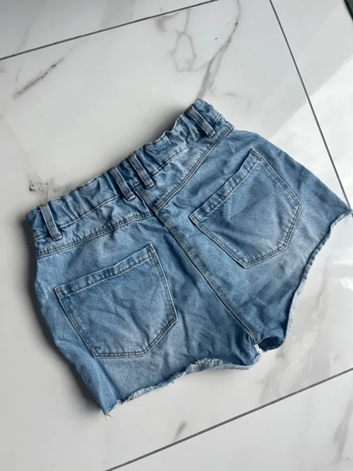 Short en jean Gémo 14ans - photo numéro 4