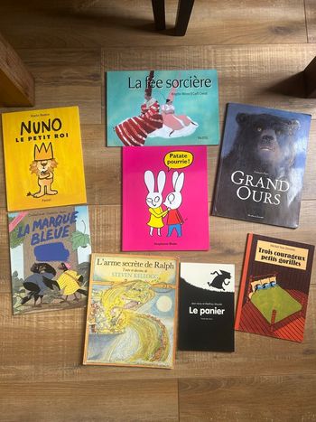 Lot de 8 livres Ecole des max 