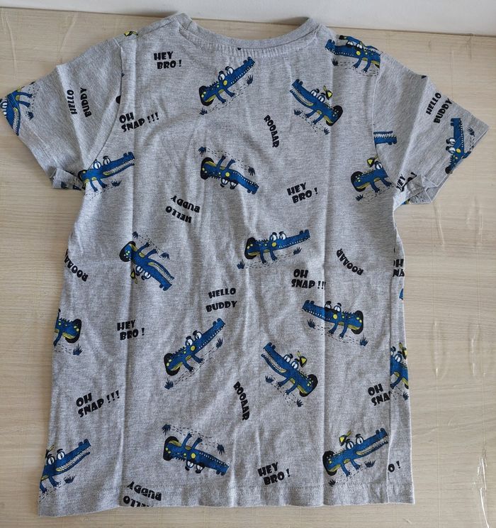 T-shirt motif crocodiles garçon 8ans - photo numéro 3