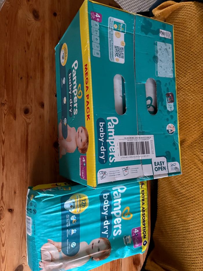 Lot de 126 couches Pampers taille 4+ - photo numéro 2