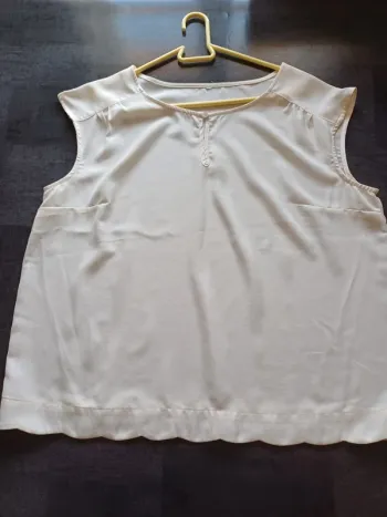 Blouse sans manche écru