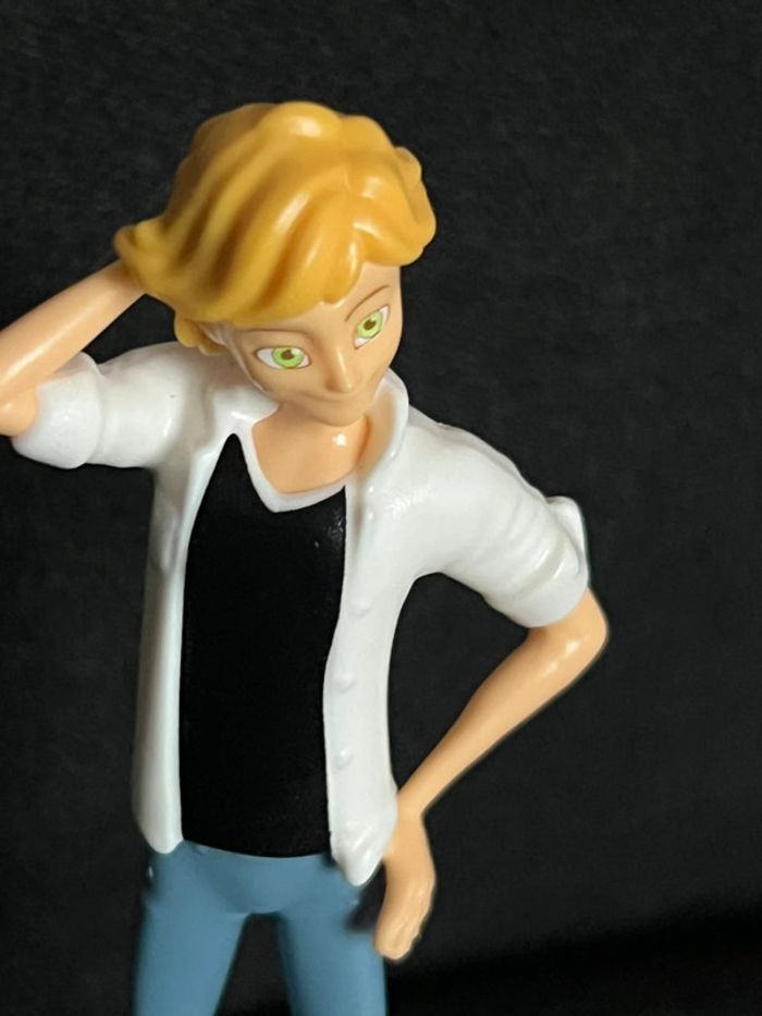 Miraculous : Adrien - photo numéro 2