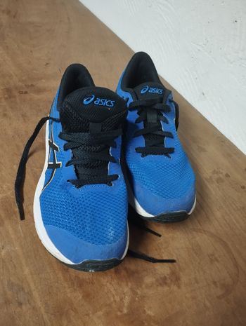 Chaussures de running Asics GT-1000 12 T36