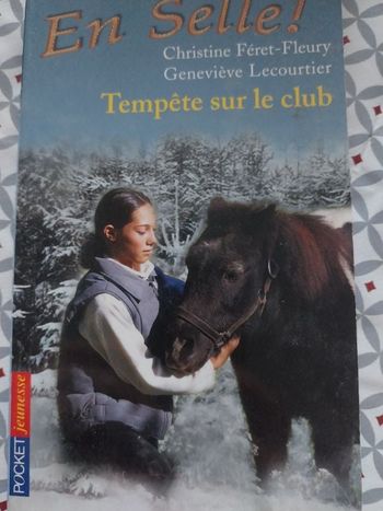 En selle ! Tempête sur le club