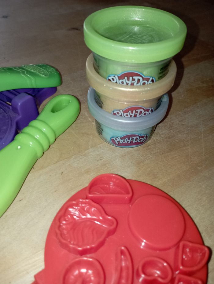 Lot de pâtes a modeler - photo numéro 4
