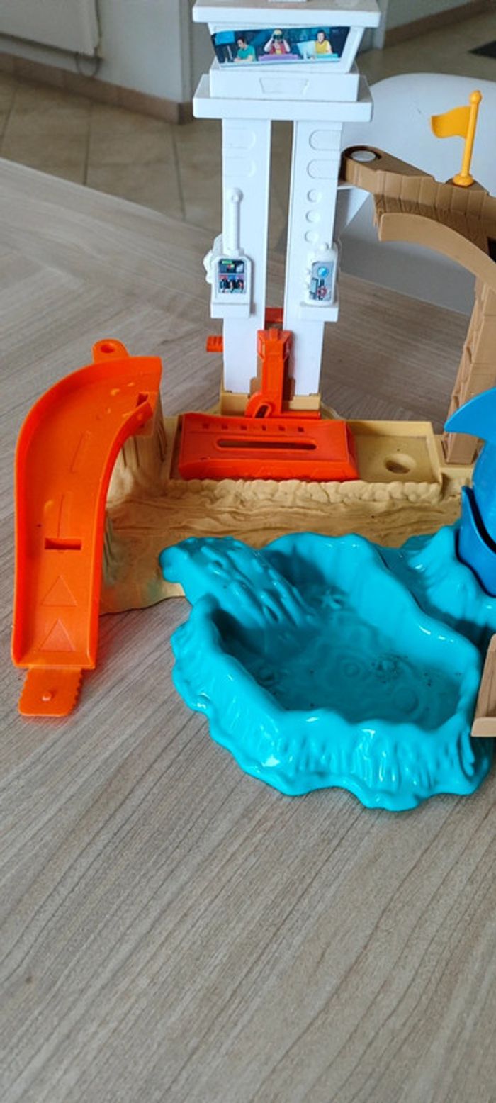 Requin attaque Hot Wheels - photo numéro 3
