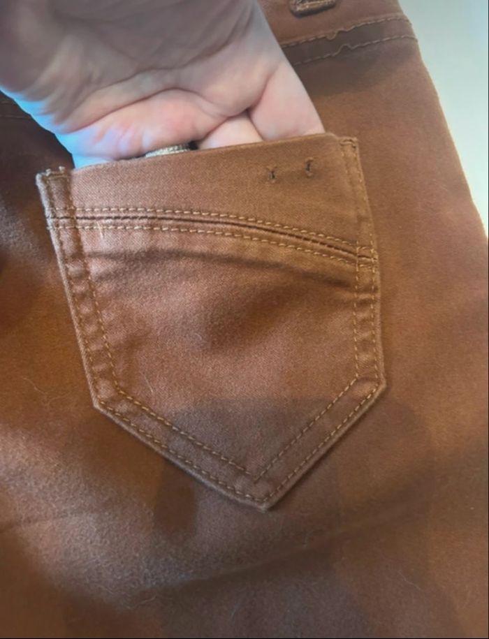 Jean pour femme très bon état taille 38 couleur camel / marron - photo numéro 7