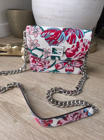 Sac à main GUESS fleuri bandoulière