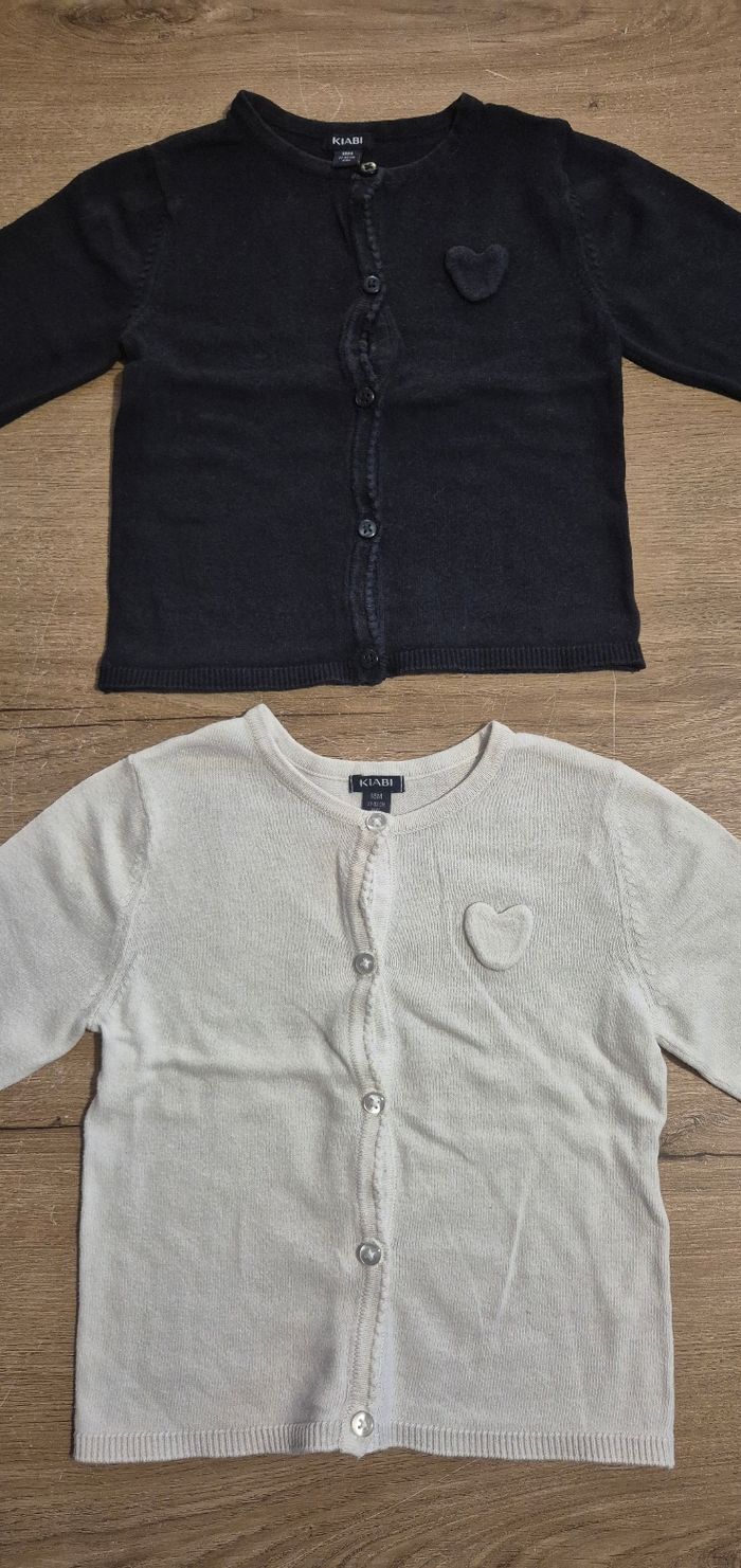 Lot gilets 18 mois - photo numéro 2