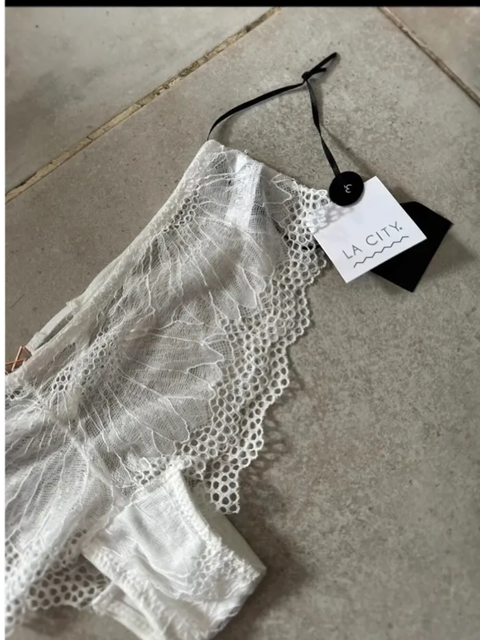 Culotte dentelles blanche 36 - photo numéro 3