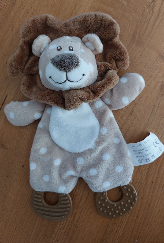 Doudou Lion anneaux de dentition