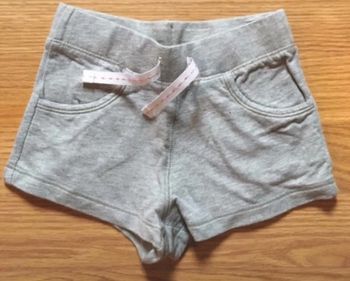 Short H&M 2-3 ans